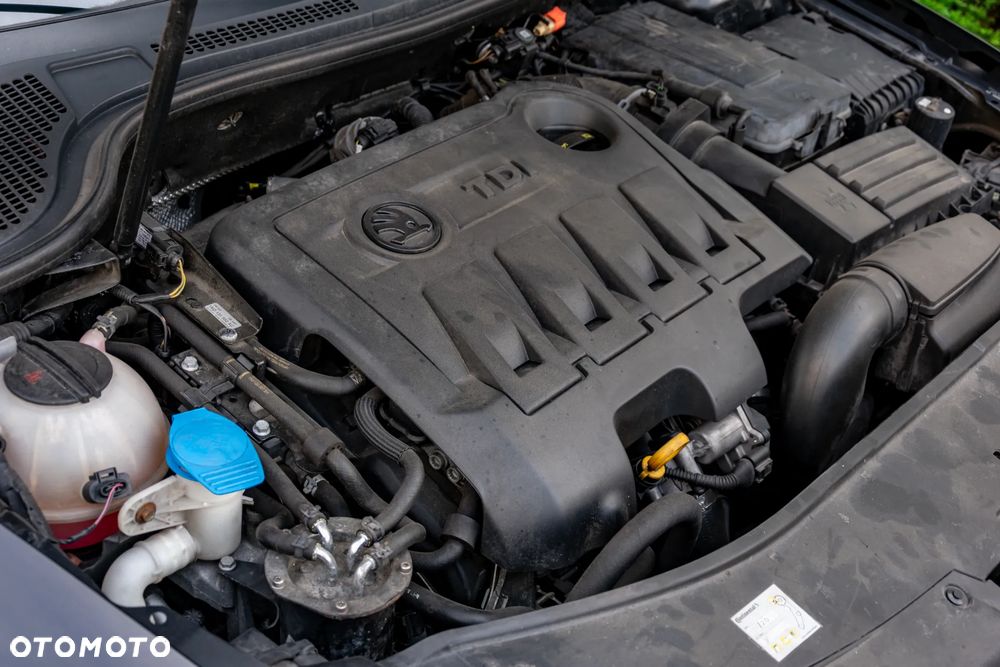 Skoda Superb 2.0 TDI Ambition DSG - 16