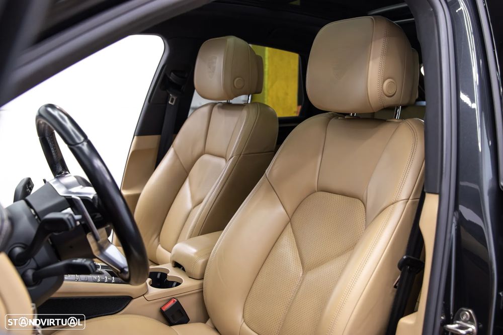 Porsche Macan S - 42