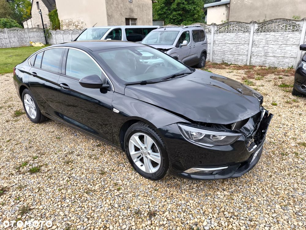 Opel Insignia - 1