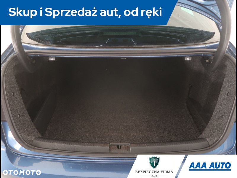 Volkswagen Jetta - 14