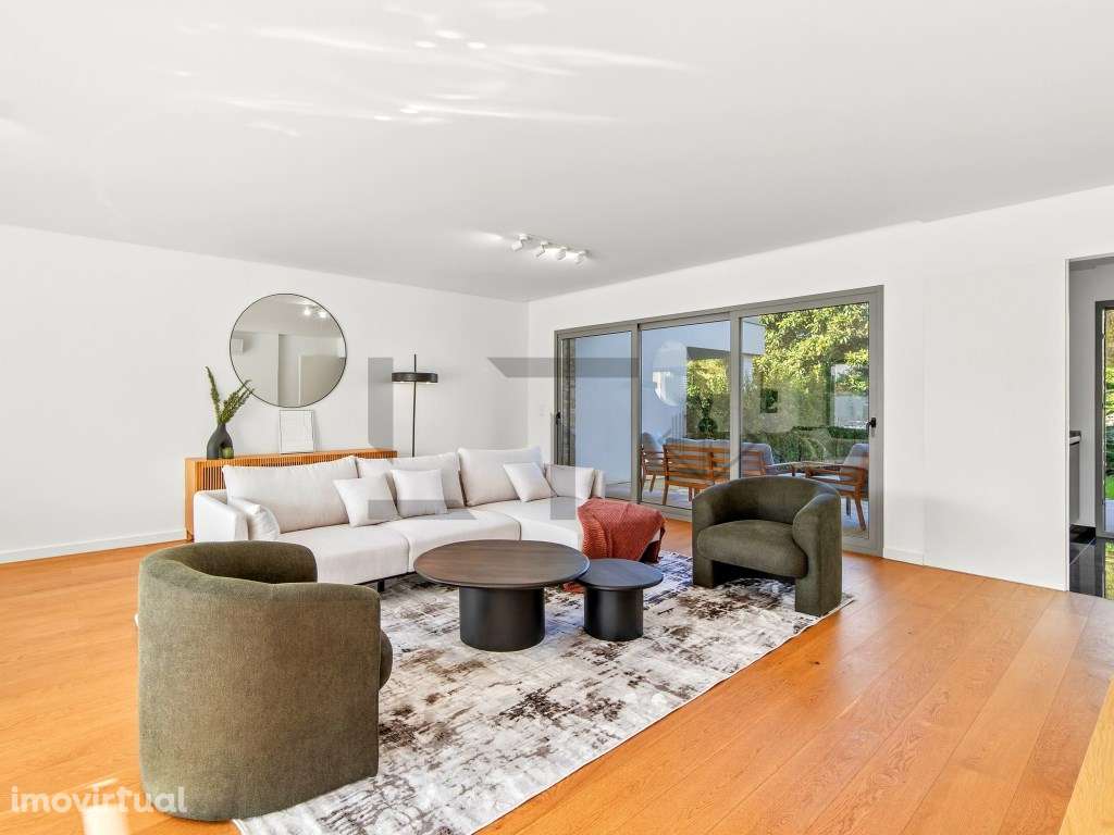 Moradia de Luxo Para Arrendamento com Piscina Aquecida, 4 Suites e ... - Grande imagem: 5/20