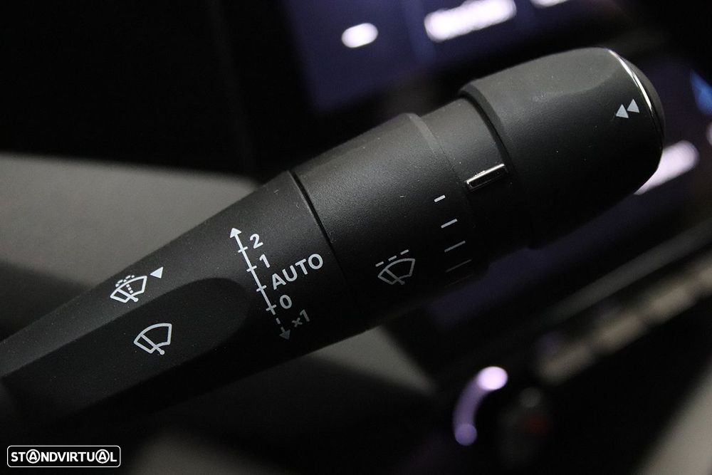 Peugeot 408 1.2 PureTech Allure EAT8 - 19