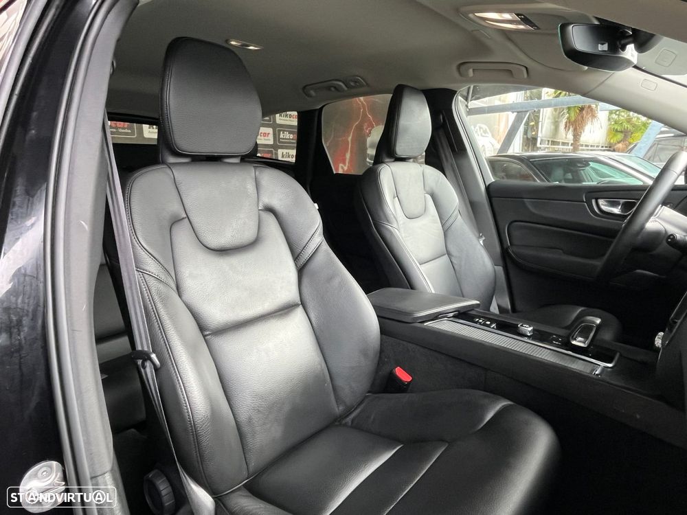 Volvo XC 60 2.0 B4 R-Design Geartronic - 51