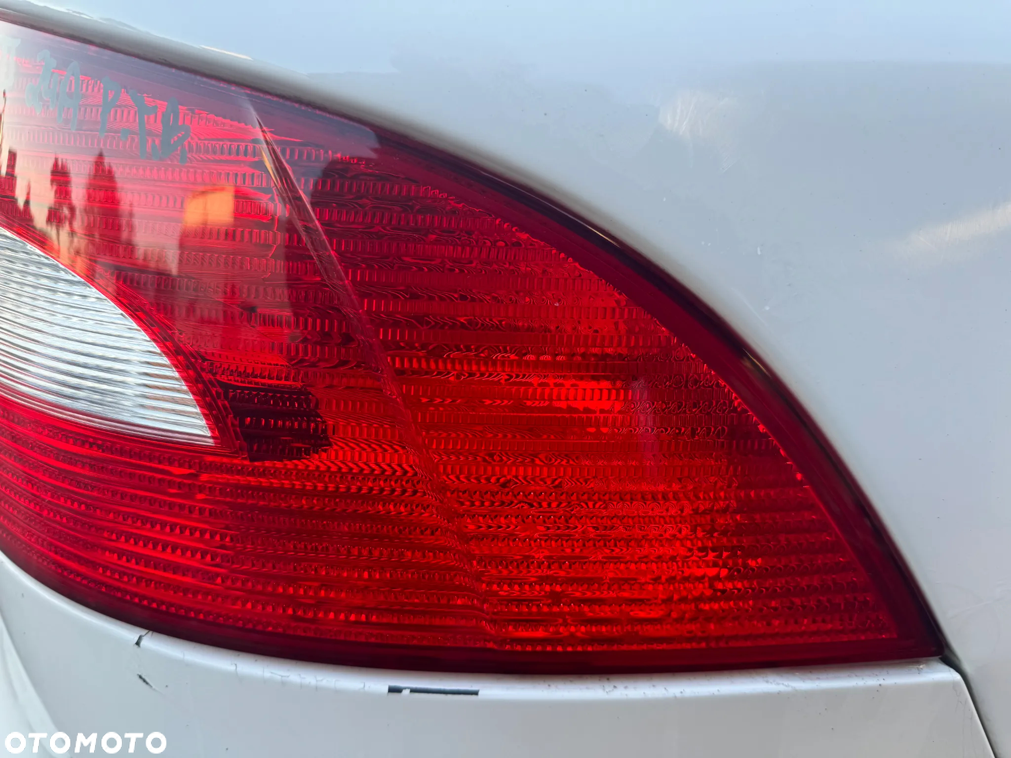 SKODA SUPERB II LAMPA PRAWA TYLNA PRAWY TYŁ Z BŁOTNIKA W BŁOTNIK - 6