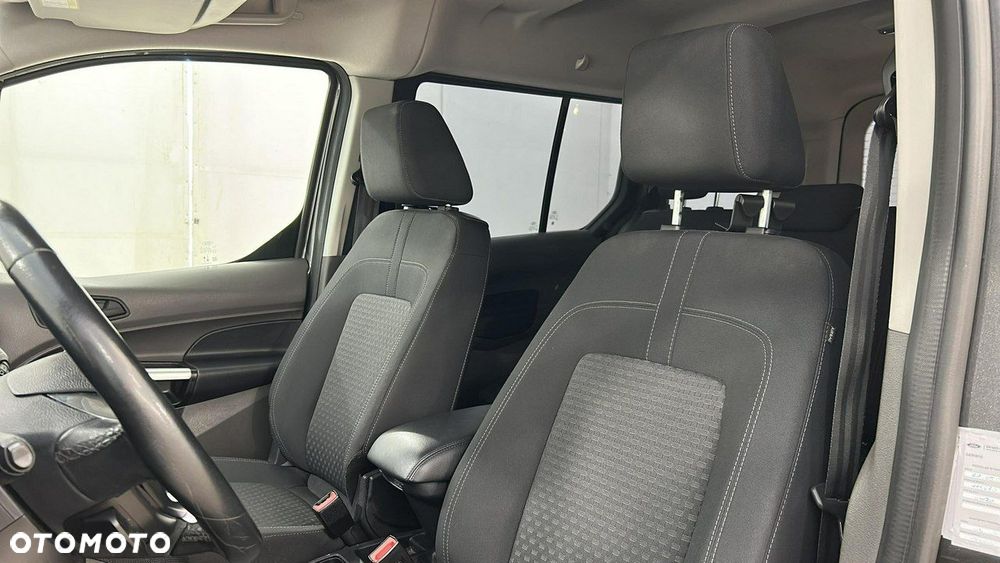 Ford Tourneo Connect Grand - 10