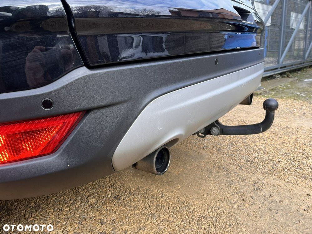 Ford Kuga 1.6 EcoBoost 2x4 Titanium - 11