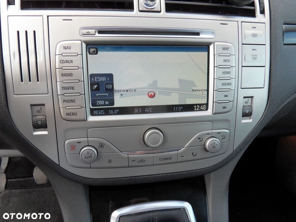 Ford Kuga 2.0 TDCi 2x4 Titanium - 17