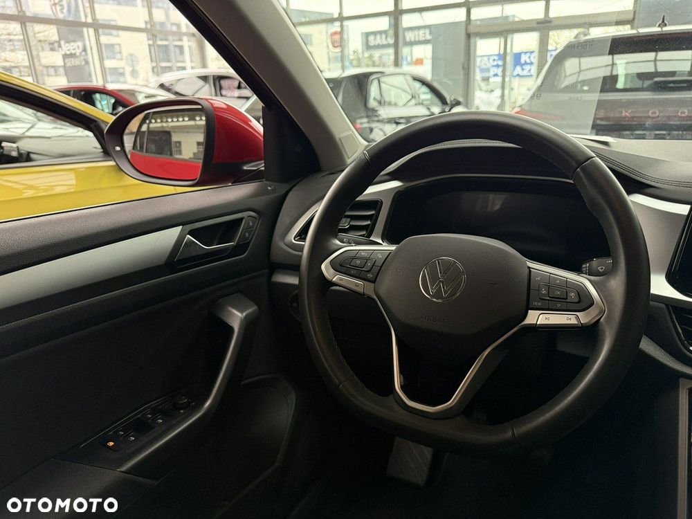 Volkswagen T-Roc - 25