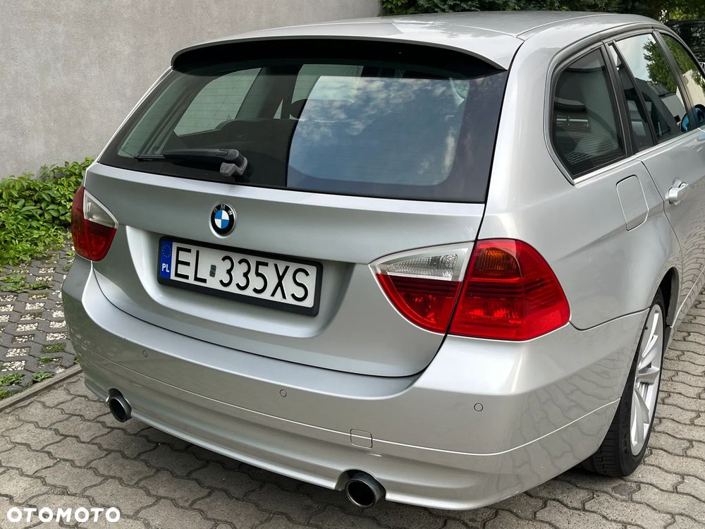 BMW Seria 3 335i - 17