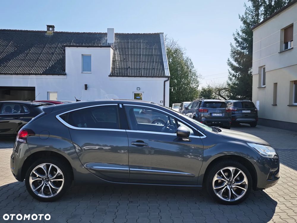 Citroën DS4 HDi 165 SoChic - 2