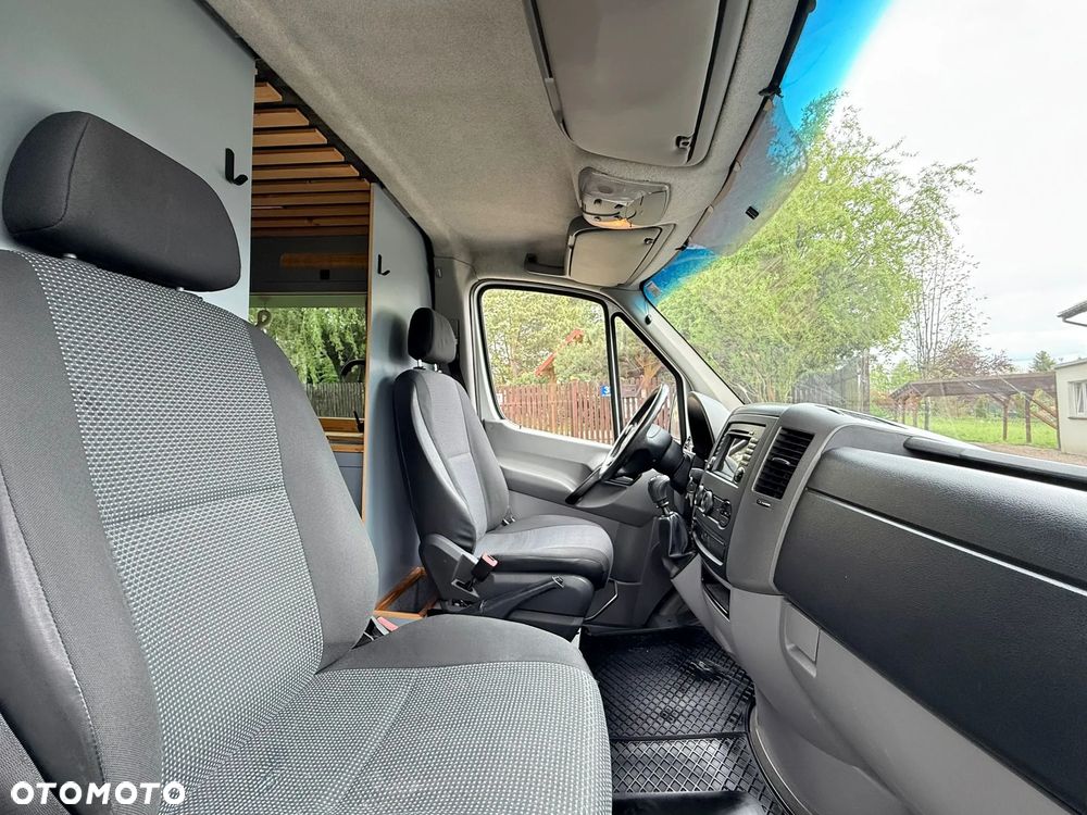 Mercedes-Benz Sprinter - 22