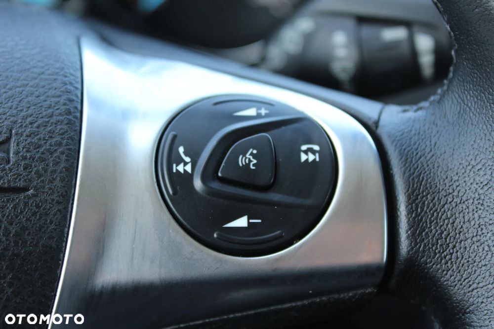 Ford Kuga 2.0 TDCi 2x4 Champions Edition - 18