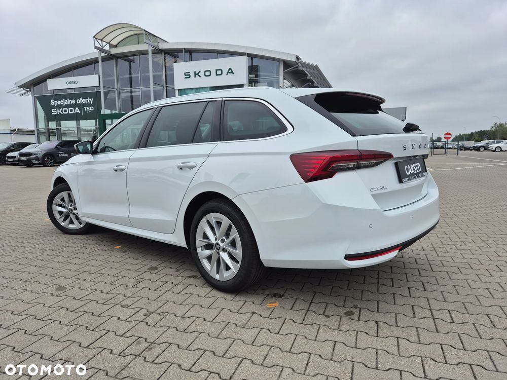Skoda Octavia 2.0 TDI Edition 130 Selection DSG - 4