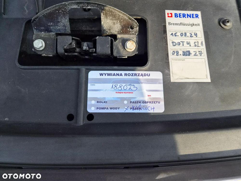Renault Scenic - 32