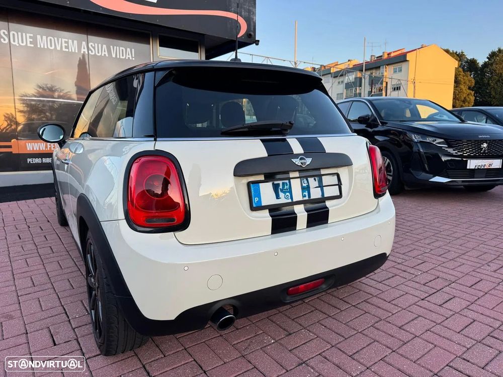 MINI 3 Portas One - 32