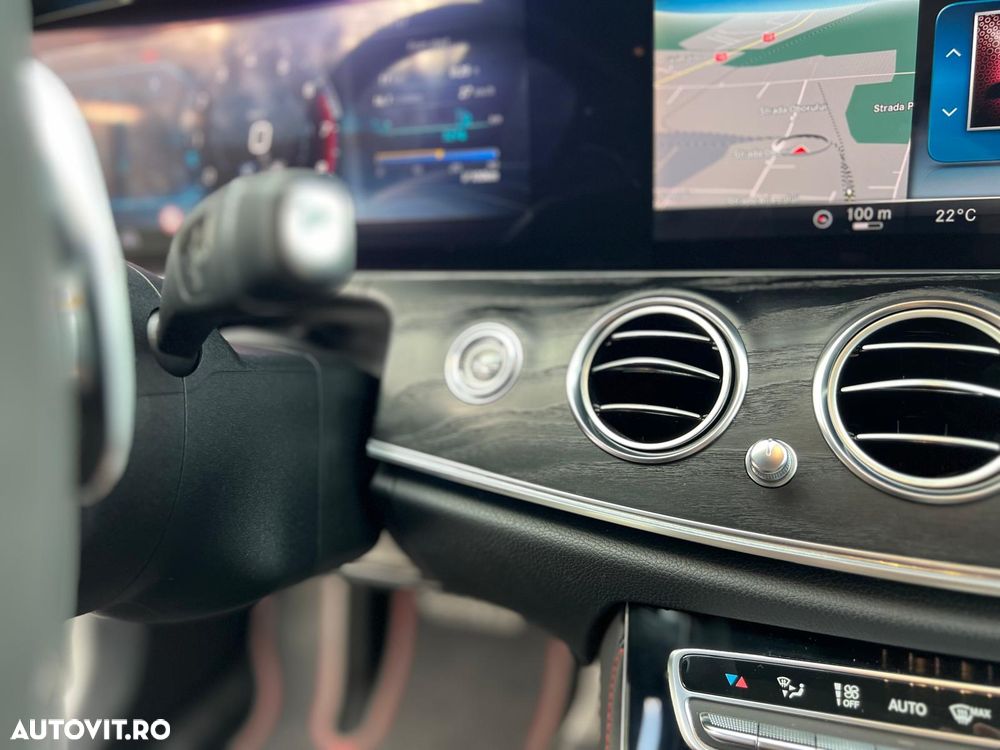 Mercedes-Benz E - 10