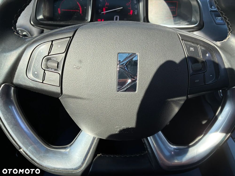 Citroën DS5 1.6 BlueHDi SoChic - 8