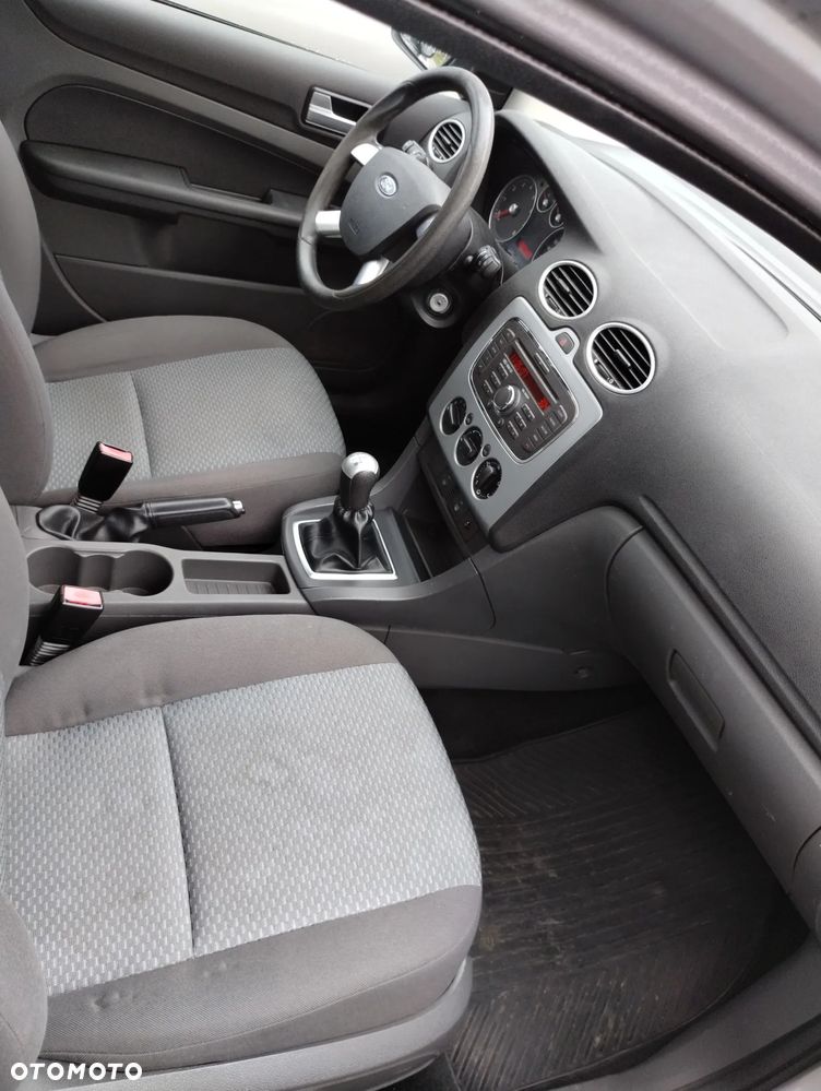 Ford Focus - 7