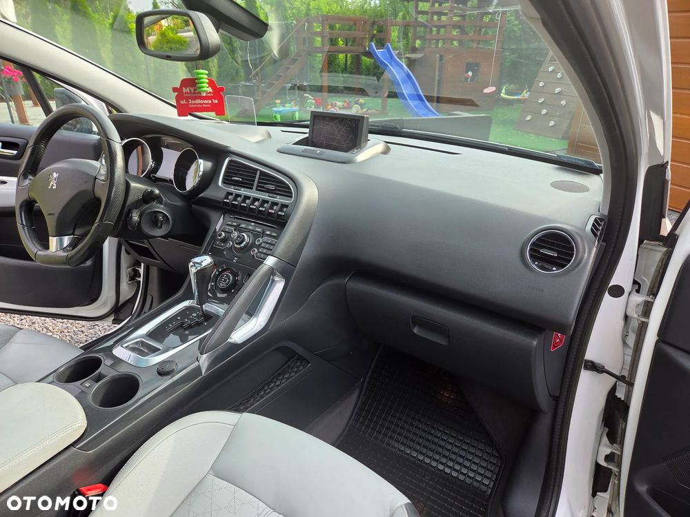 Peugeot 3008 HDi FAP 160 Automatik Roland Garros - 17