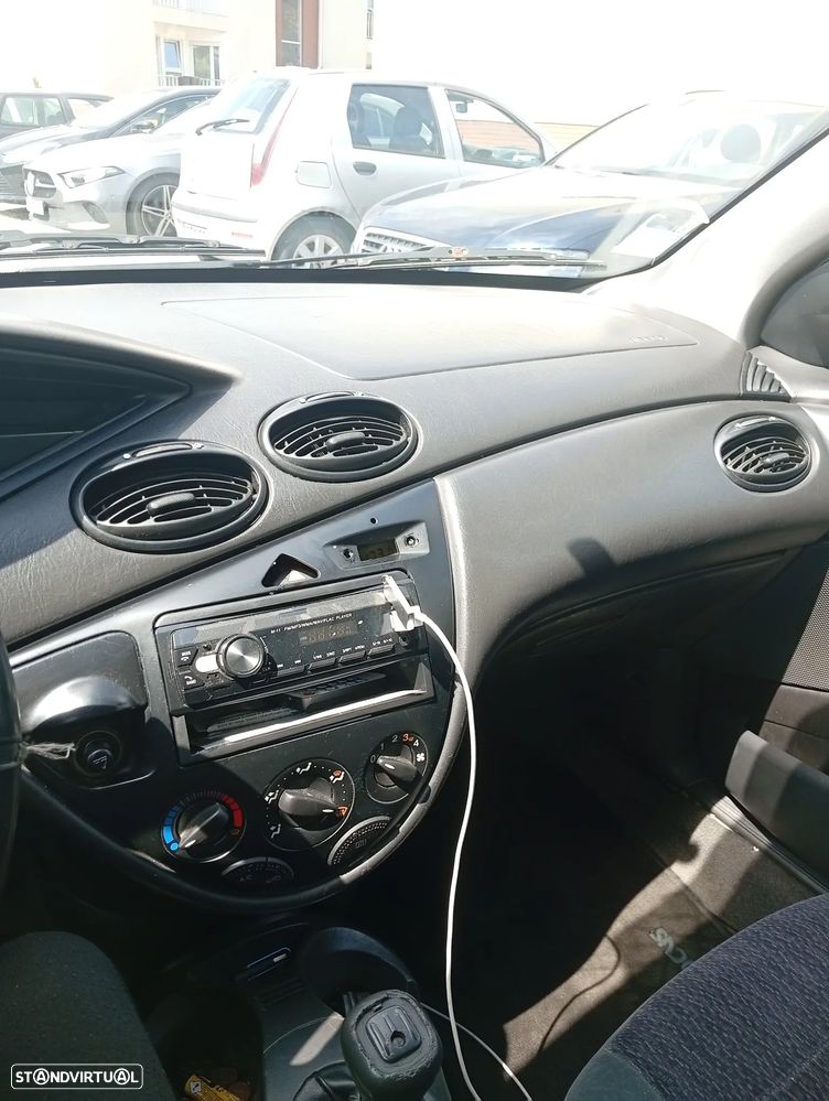 Ford Focus SW 1.8 TDdi Comfort - 17