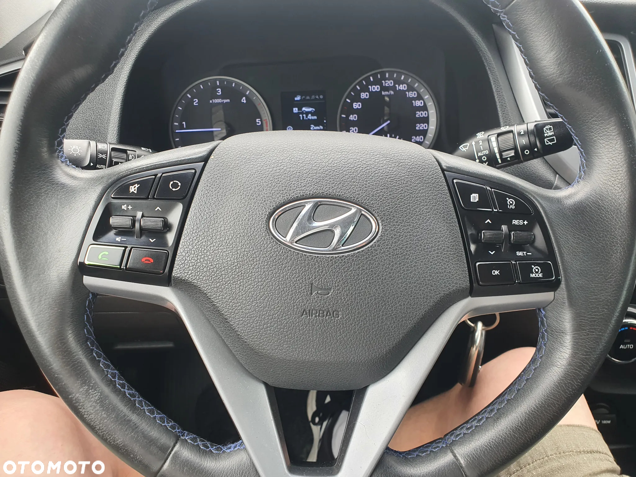 Hyundai Tucson blue 1.7 CRDi 2WD Passion Plus - 16
