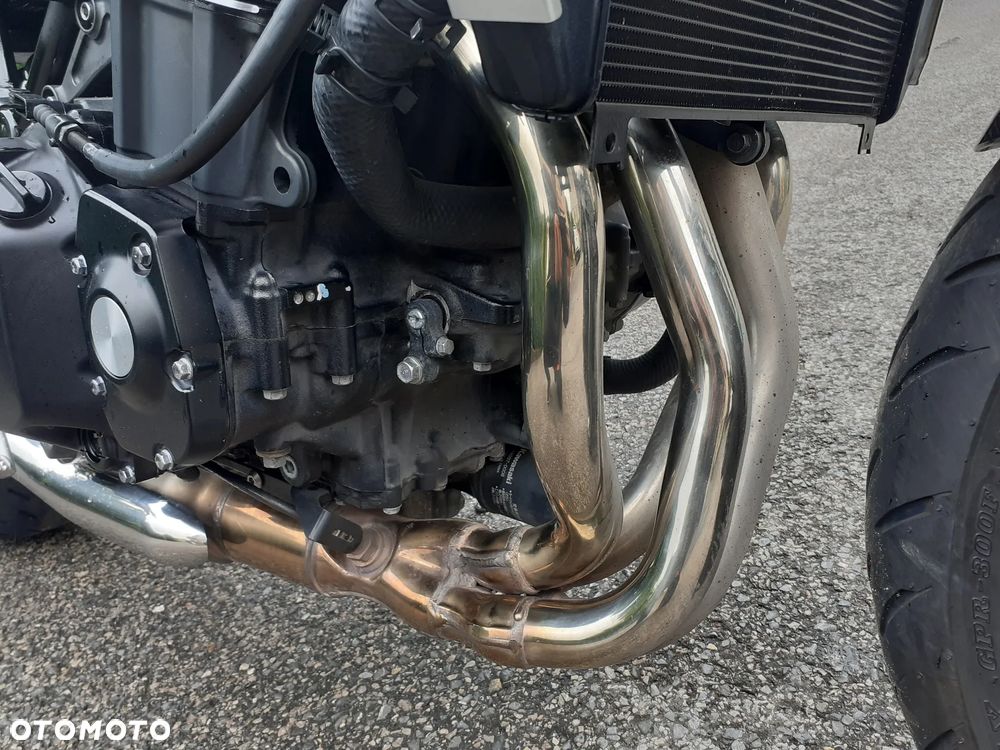 Kawasaki Z 900 RS - 8