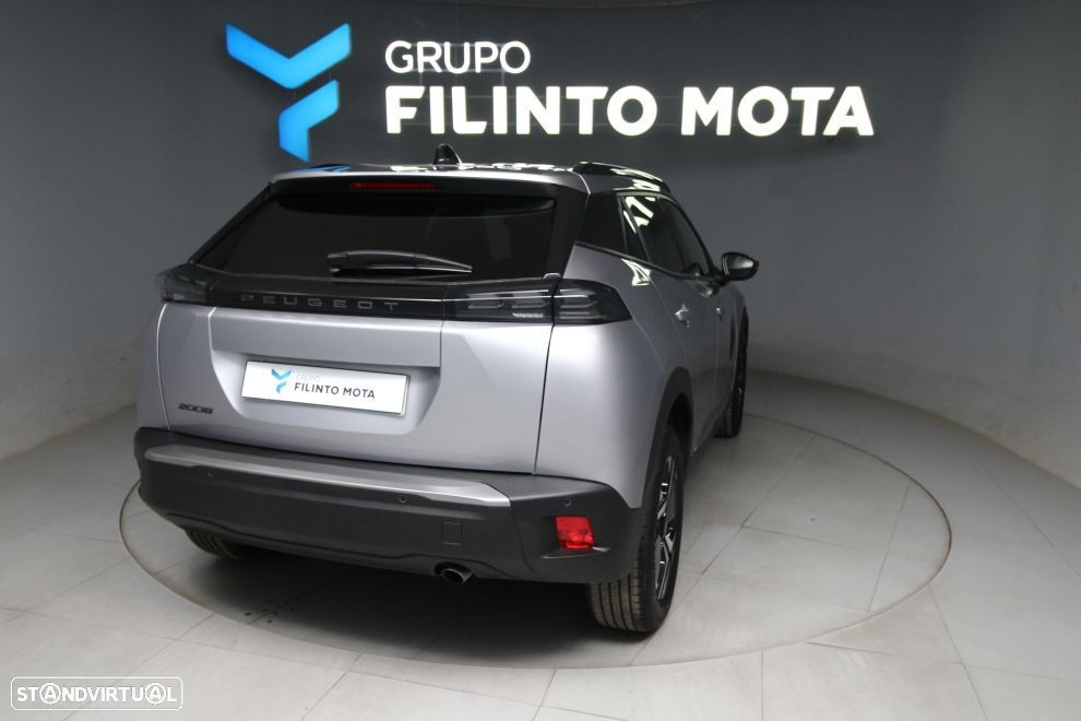 Peugeot 2008 1.2 PureTech Allure - 4