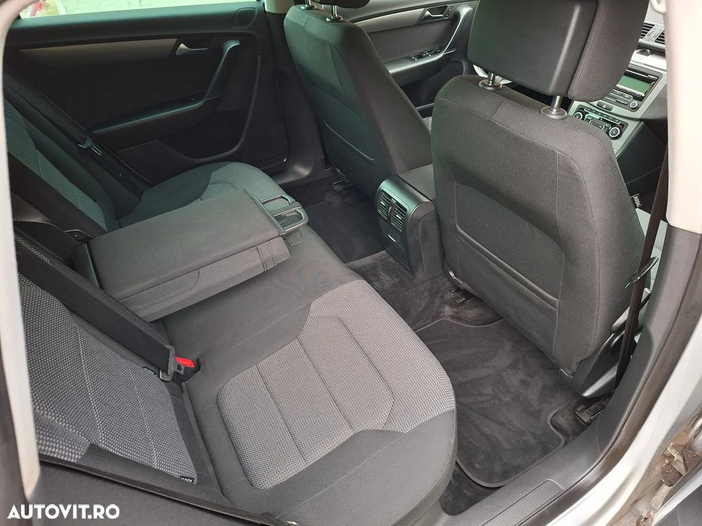 Volkswagen Passat 1.6 TDI BlueMotion - 8