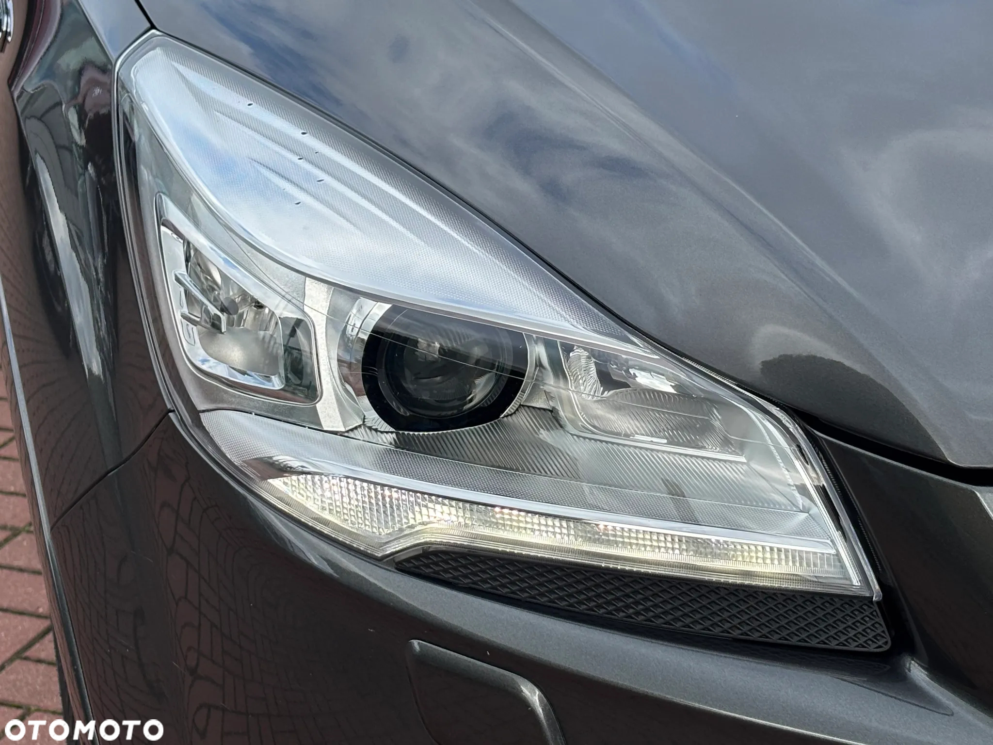 Ford Kuga 1.5 EcoBoost 2x4 Titanium - 6