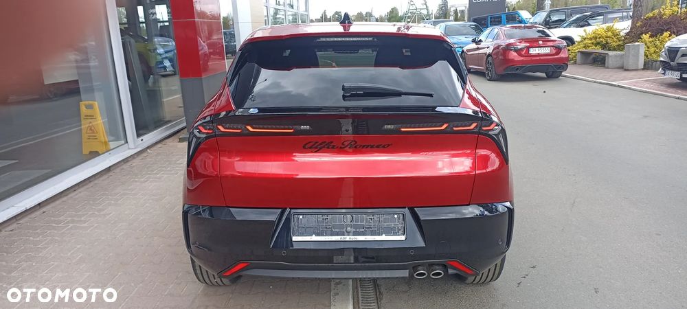 Alfa Romeo Junior 1.2 mHEV Ti eDCT - 3