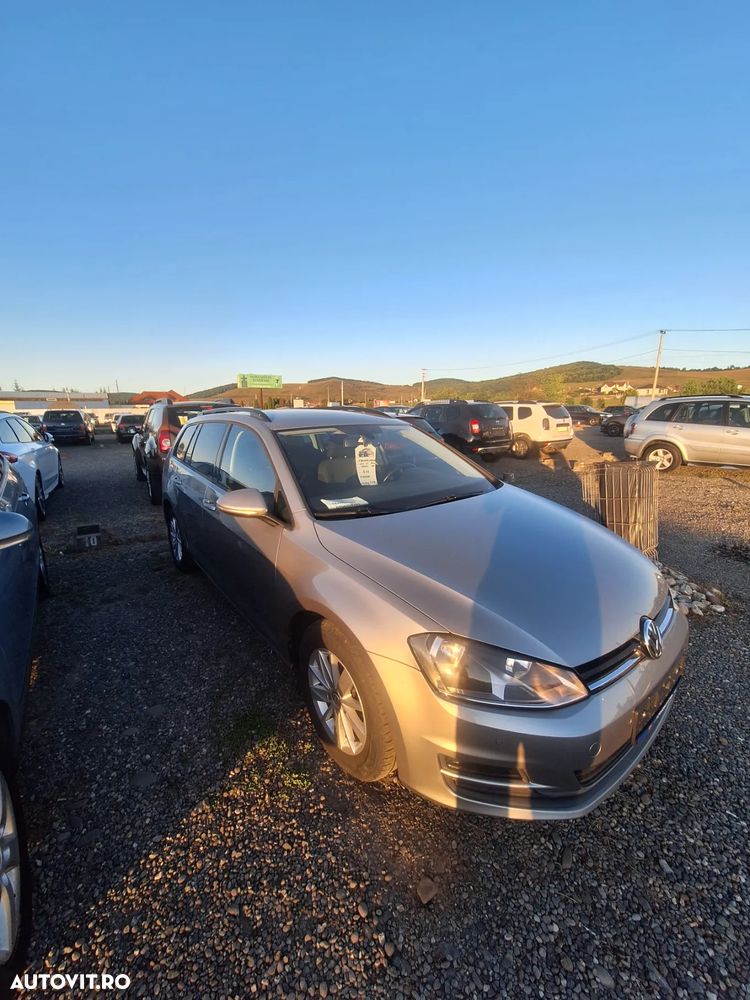 Volkswagen Golf 1.6 TDI 4Motion BlueMotion Technology Comfortline - 19