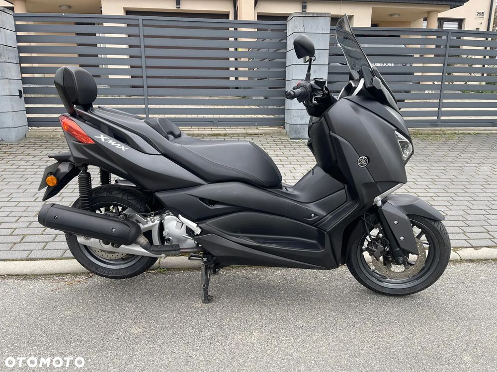 Yamaha X-max - 10