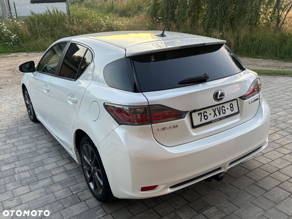 Lexus CT Impression Line - 10