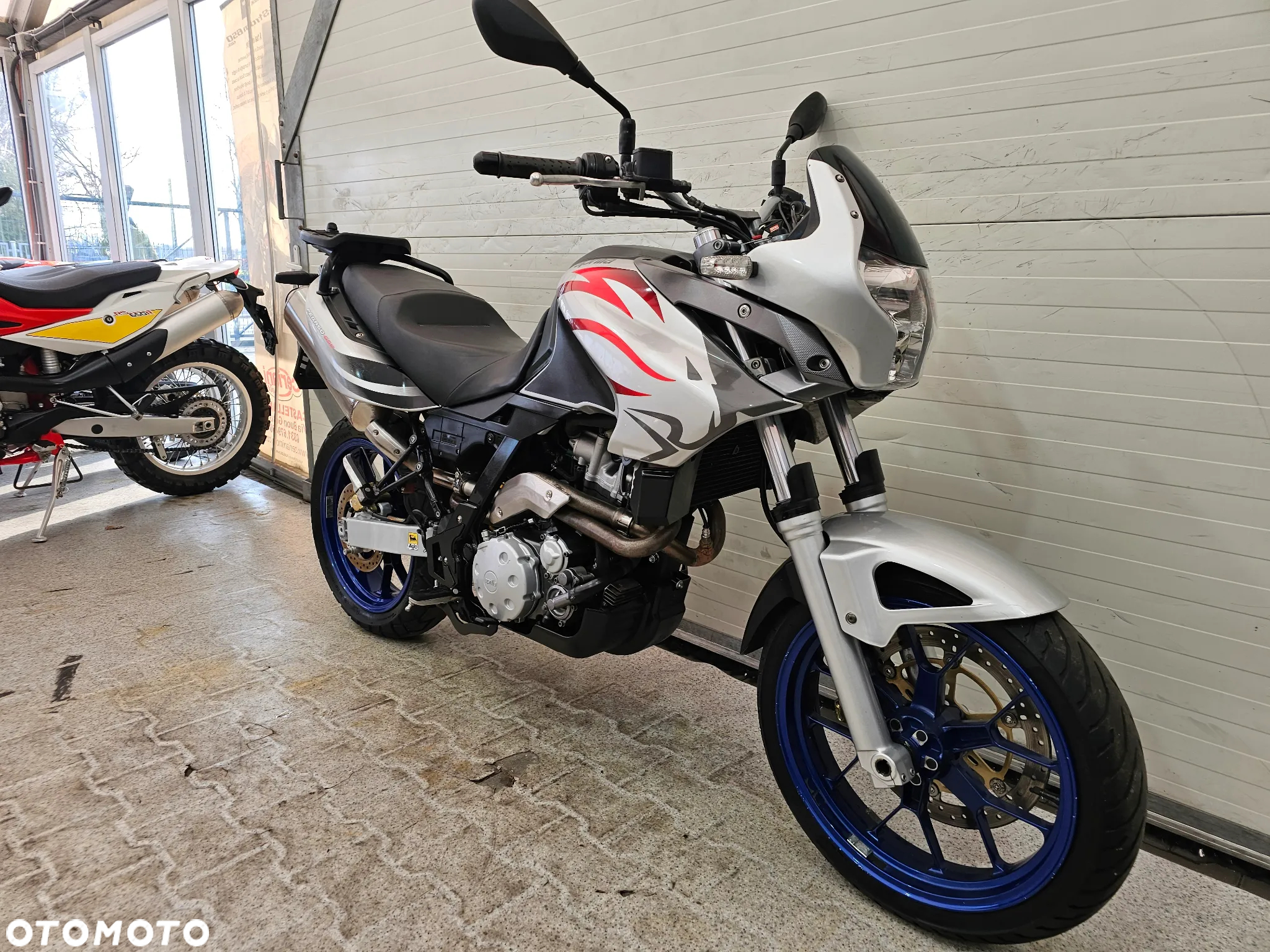 Aprilia Pegaso - 4