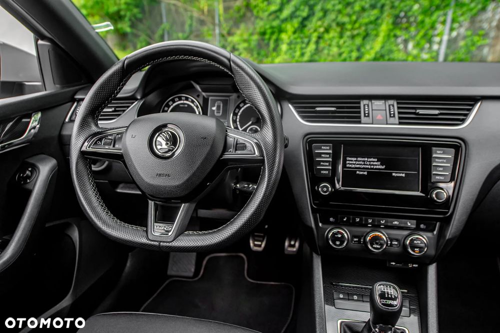 Skoda Octavia 2.0 TDI RS - 22