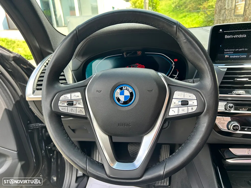 BMW iX3 M Sport Inspiring - 26