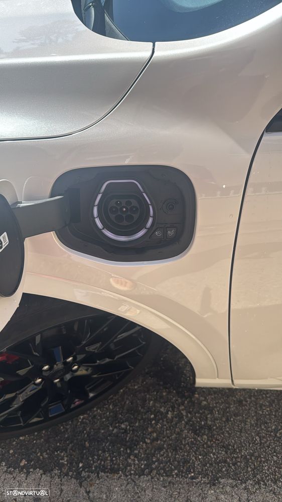 Ford Kuga 2.5 PHEV ST-Line X Graphite Tech - 17