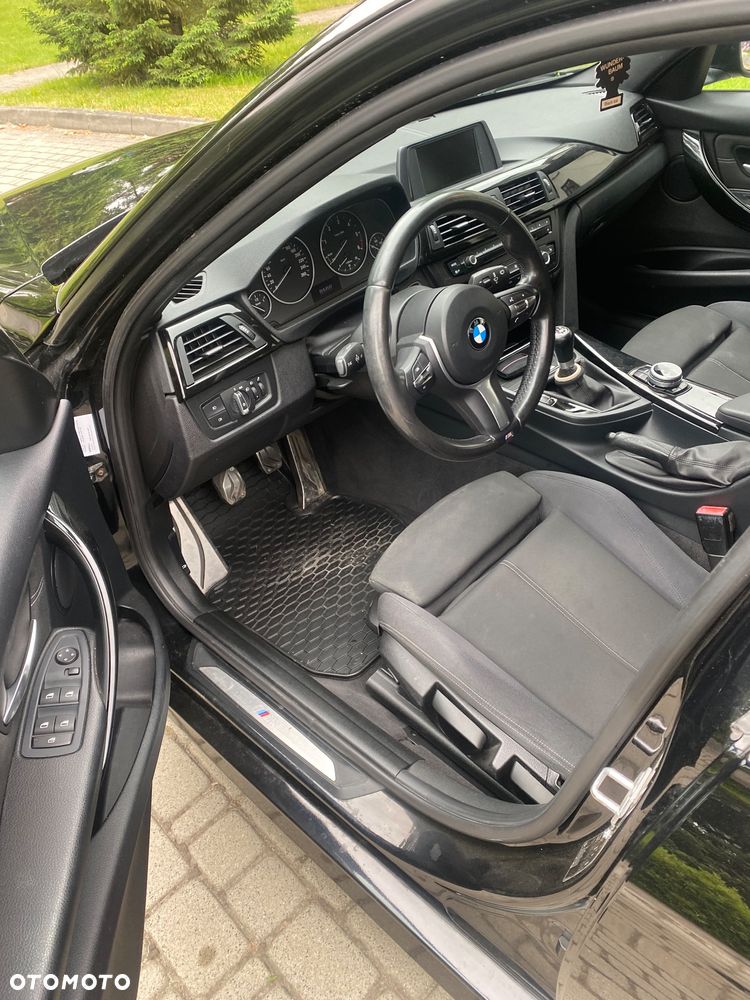 BMW Seria 3 318d DPF - 8