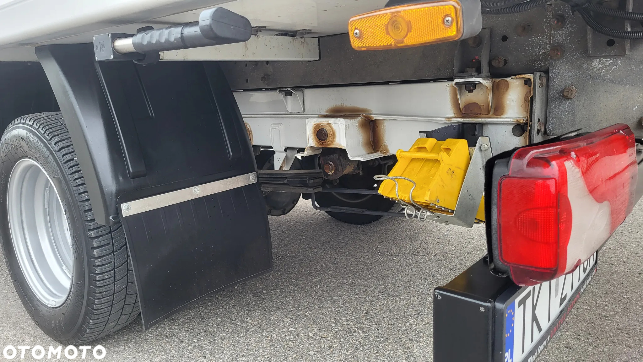 Mercedes-Benz Sprinter - 16