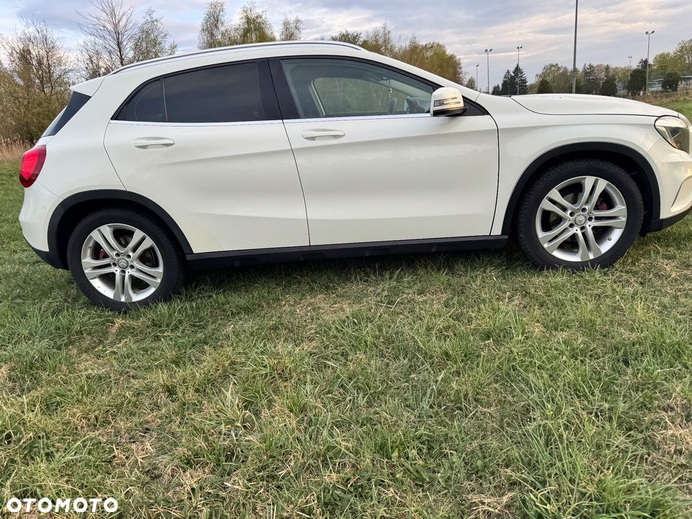 Mercedes-Benz GLA 200 7G-DCT SCORE - 35