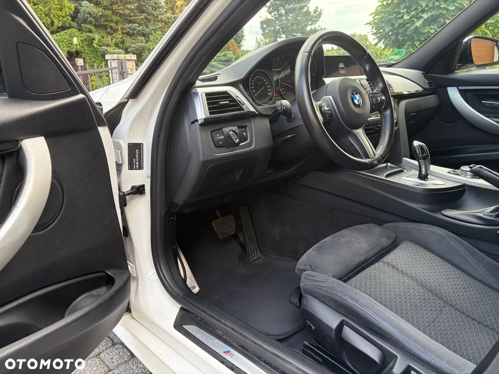 BMW Seria 3 318d Edition M Sport Shadow - 22