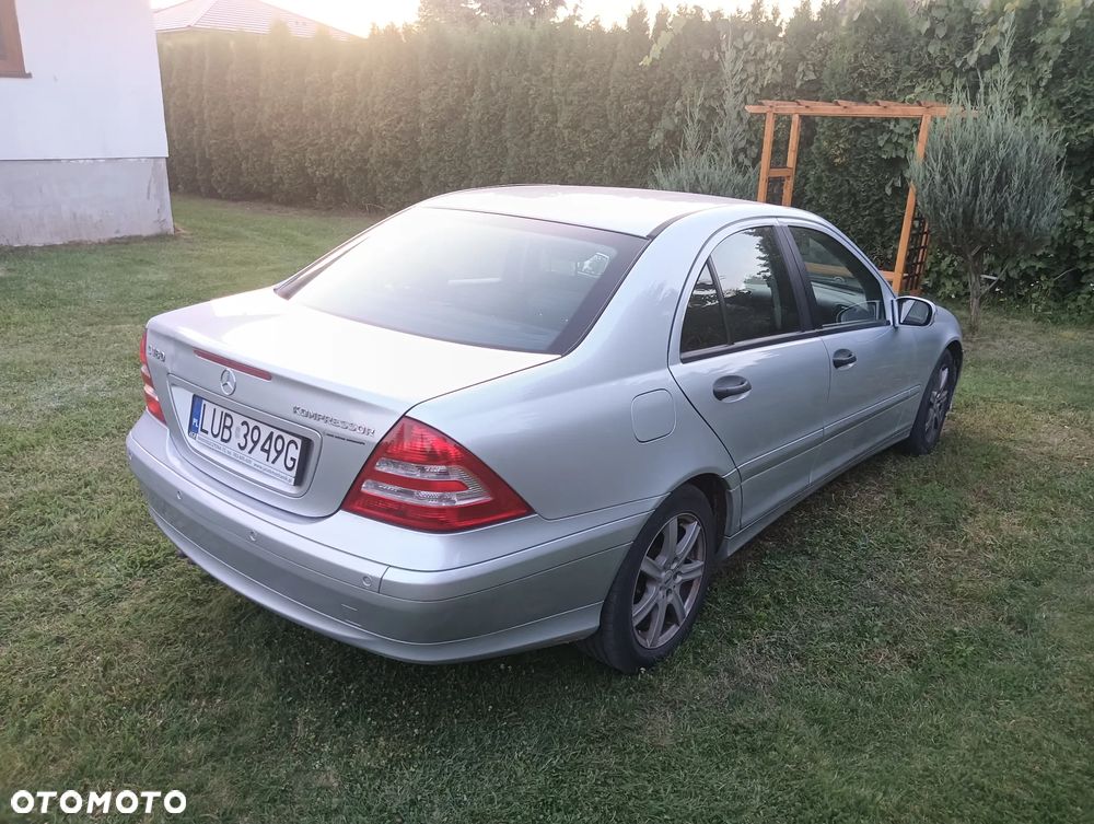 Mercedes-Benz Klasa C 180 Kompressor Avantgarde - 2