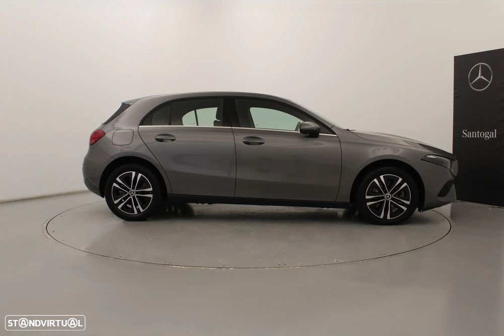 Mercedes-Benz A 250 e - 4
