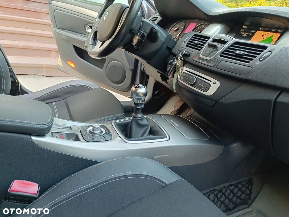 Renault Laguna 2.0 dCi Tech Run ESM - 34