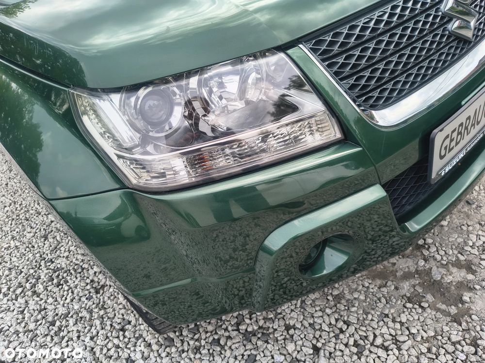 Suzuki Grand Vitara 2.0 Comfort Style - 12