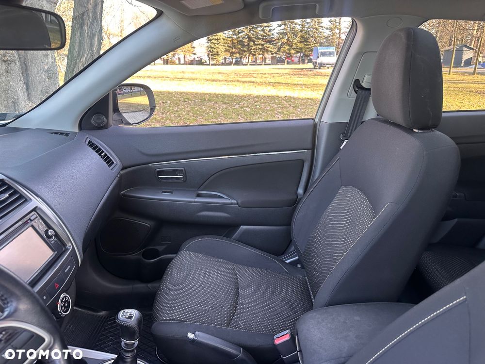 Mitsubishi ASX 1.8 DI-D 4WD Instyle - 16