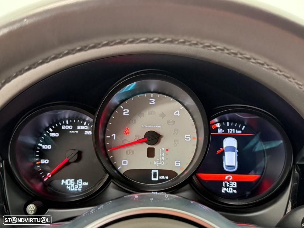 Porsche Macan S - 17