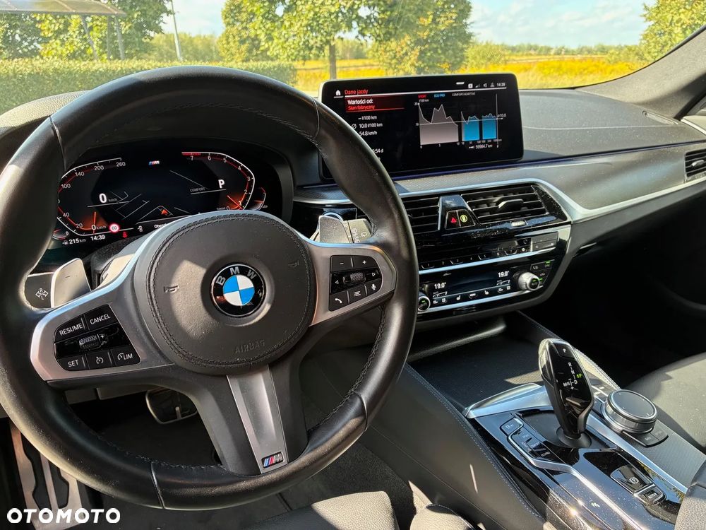 BMW Seria 5 530i xDrive - 10