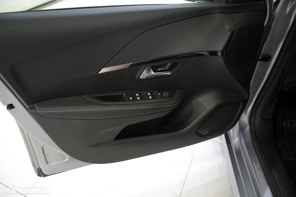 Peugeot 208 1.2 PureTech Allure - 15