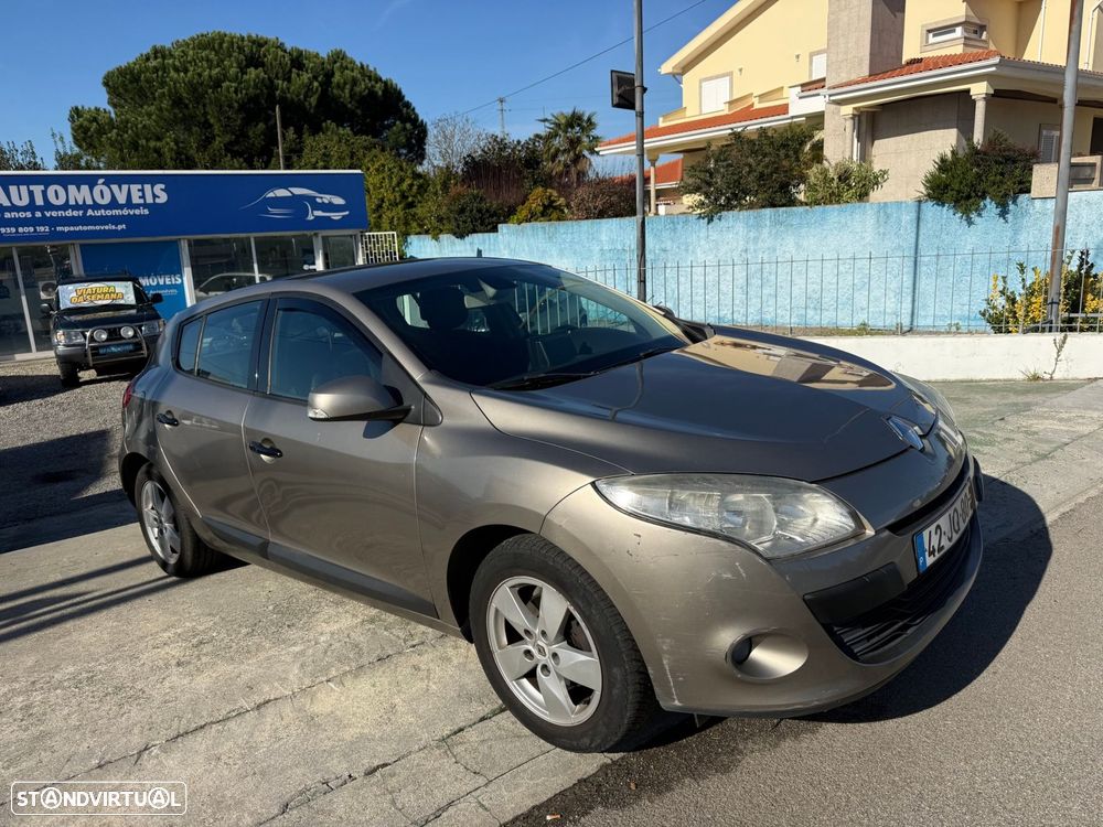 Renault Megane 2010 photo 3